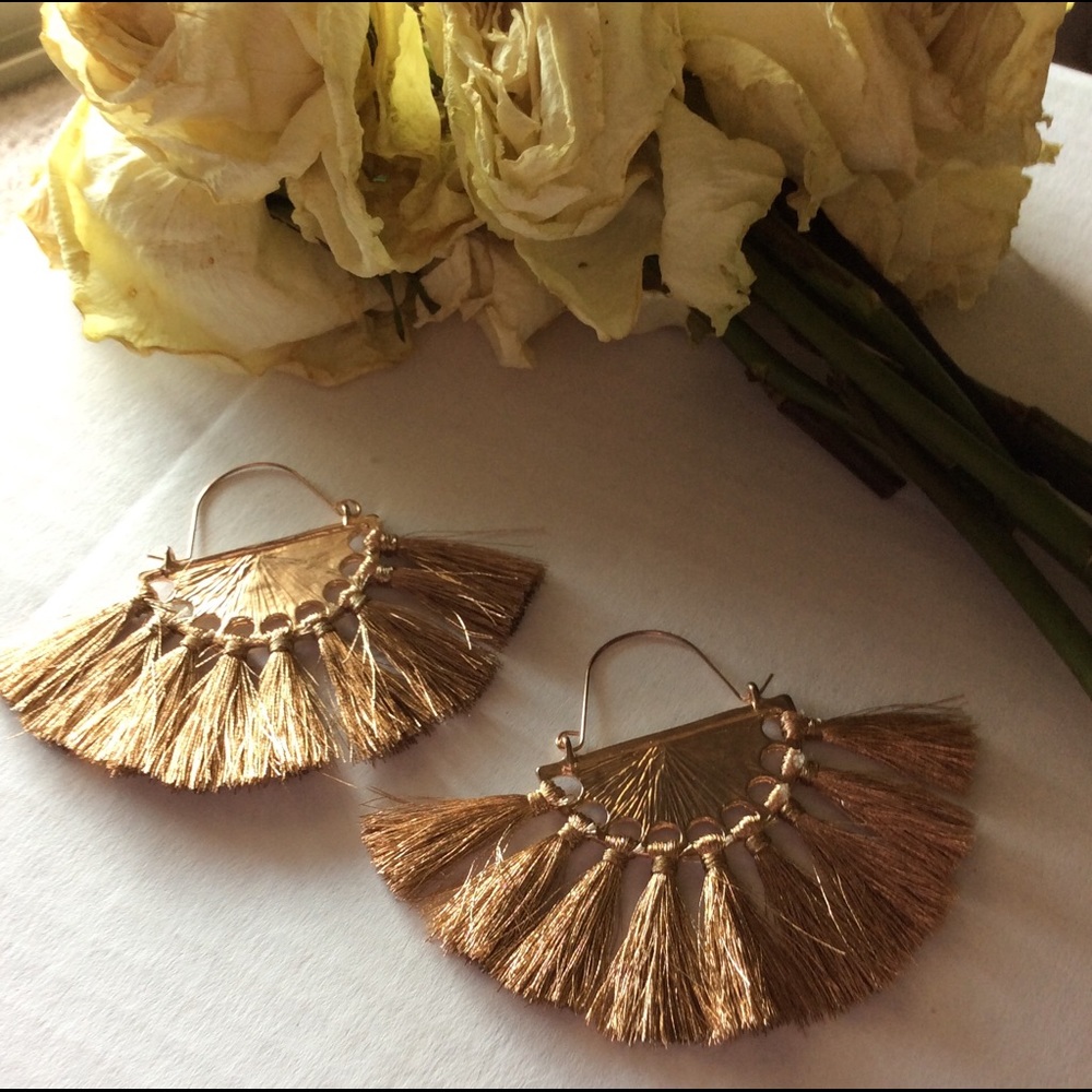 🐘 Golden Fan Earrings 🐘